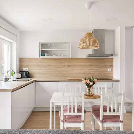 Altido Stunning Flat With Balcony アパート *